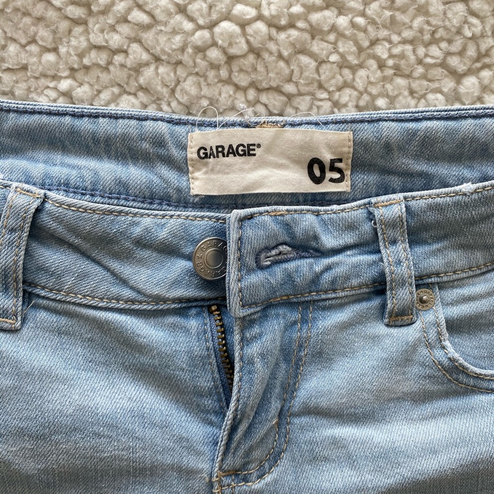 Garage Jean shorts. Size 05 (small). Perfect ✨